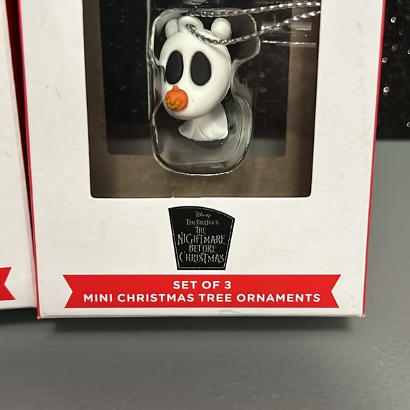 Hallmark x Disney Nightmare Before Christmas mini ornaments - 2 sets - Picture 4 of 4